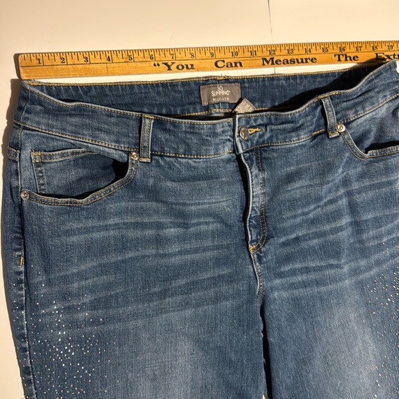 Chicos embellished jeans size 3R or 16R - Picture 5 of 9